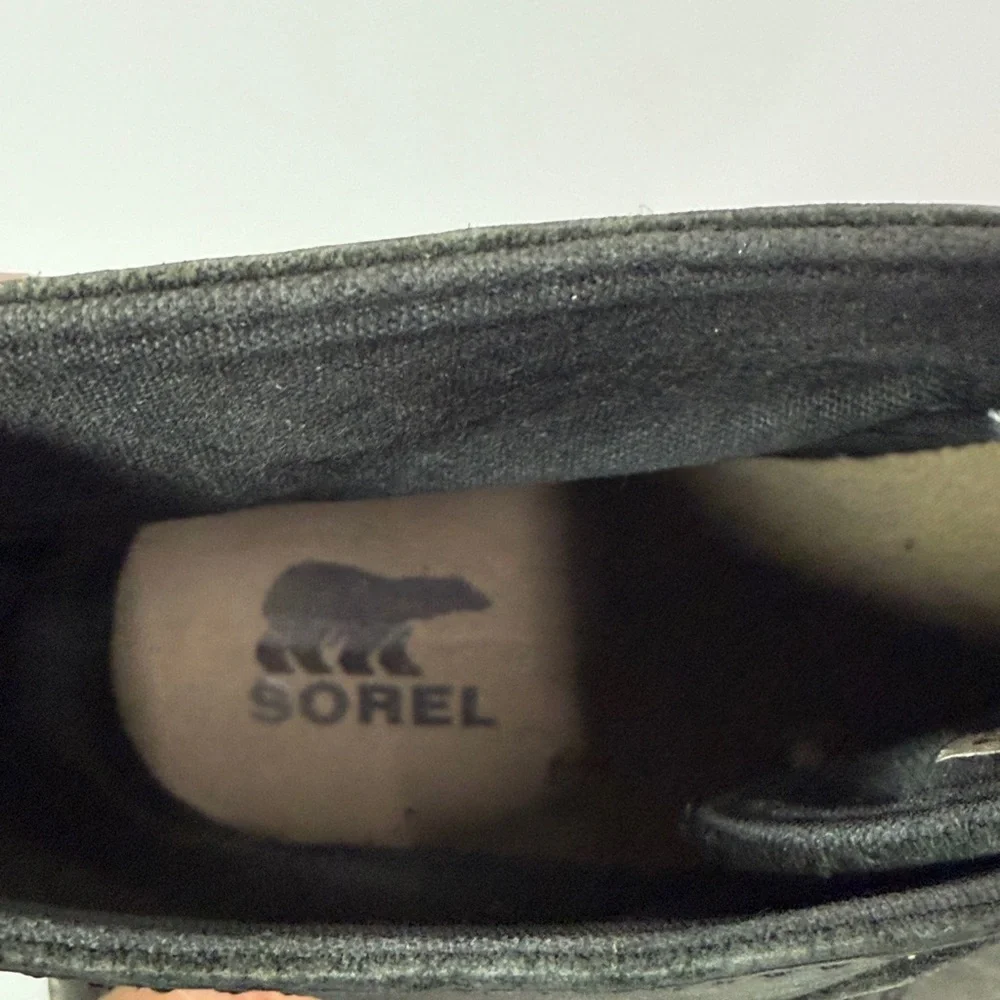 Sorel Out N About Waterproof Leather and Rubber Ankle Boots Sz 6